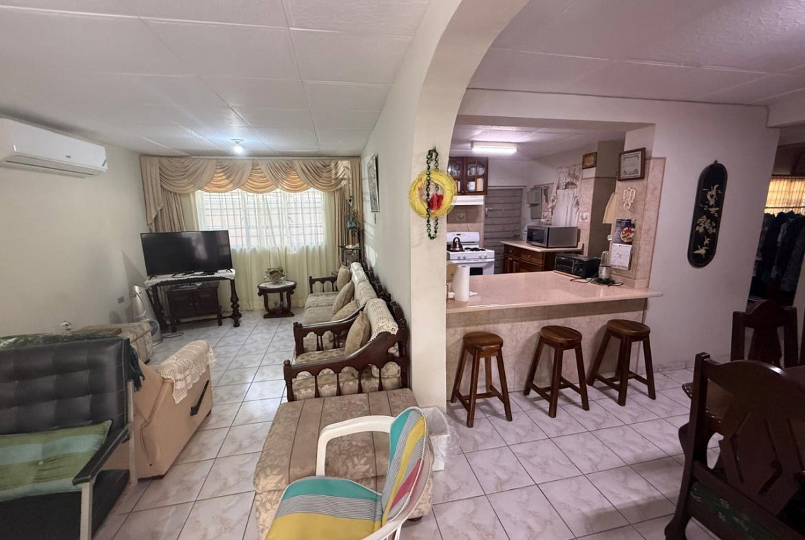 Tenth image of 2a Glenview Terr in Kingston 6, St. Andrew, Jamaica - property is For Sale