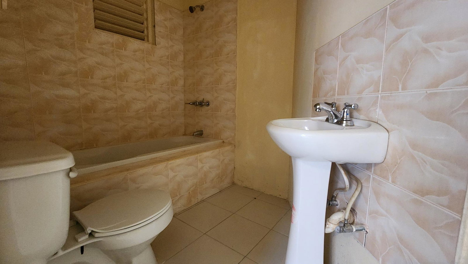 Charming-5-Bedroom-House-for-Sale-in-Plantation-Springs-St.-Andrew-Jamaica Seventeenth image of 4- Pinewood Drive in Kingston 19, St. Andrew, Jamaica - property is For Sale