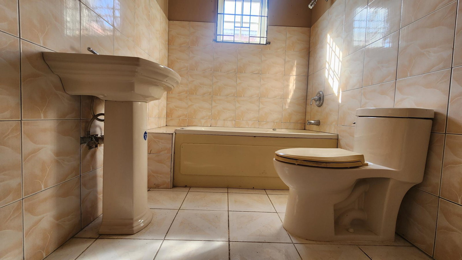 Charming-5-Bedroom-House-for-Sale-in-Plantation-Springs-St.-Andrew-Jamaica Twenty-Fourth image of 4- Pinewood Drive in Kingston 19, St. Andrew, Jamaica - property is For Sale