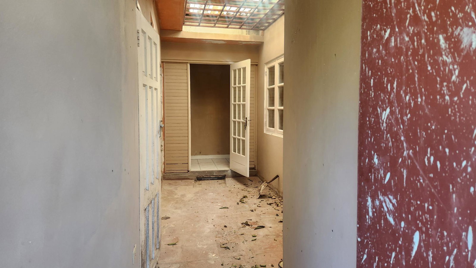 Charming-5-Bedroom-House-for-Sale-in-Plantation-Springs-St.-Andrew-Jamaica Twenty-Fifth image of 4- Pinewood Drive in Kingston 19, St. Andrew, Jamaica - property is For Sale