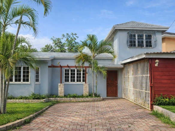 First image of 4- Pinewood Drive in Kingston 19, St. Andrew, Jamaica - property is For Sale
