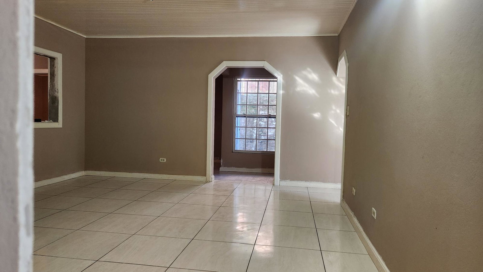 Charming-5-Bedroom-House-for-Sale-in-Plantation-Springs-St.-Andrew-Jamaica Ninth image of 4- Pinewood Drive in Kingston 19, St. Andrew, Jamaica - property is For Sale