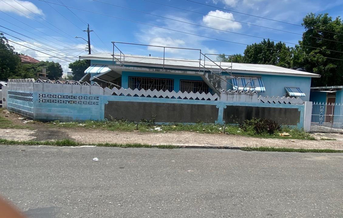 Fourth image of 17 Upper Mall Road in Kingston 11, St. Andrew, Jamaica - property is For Sale