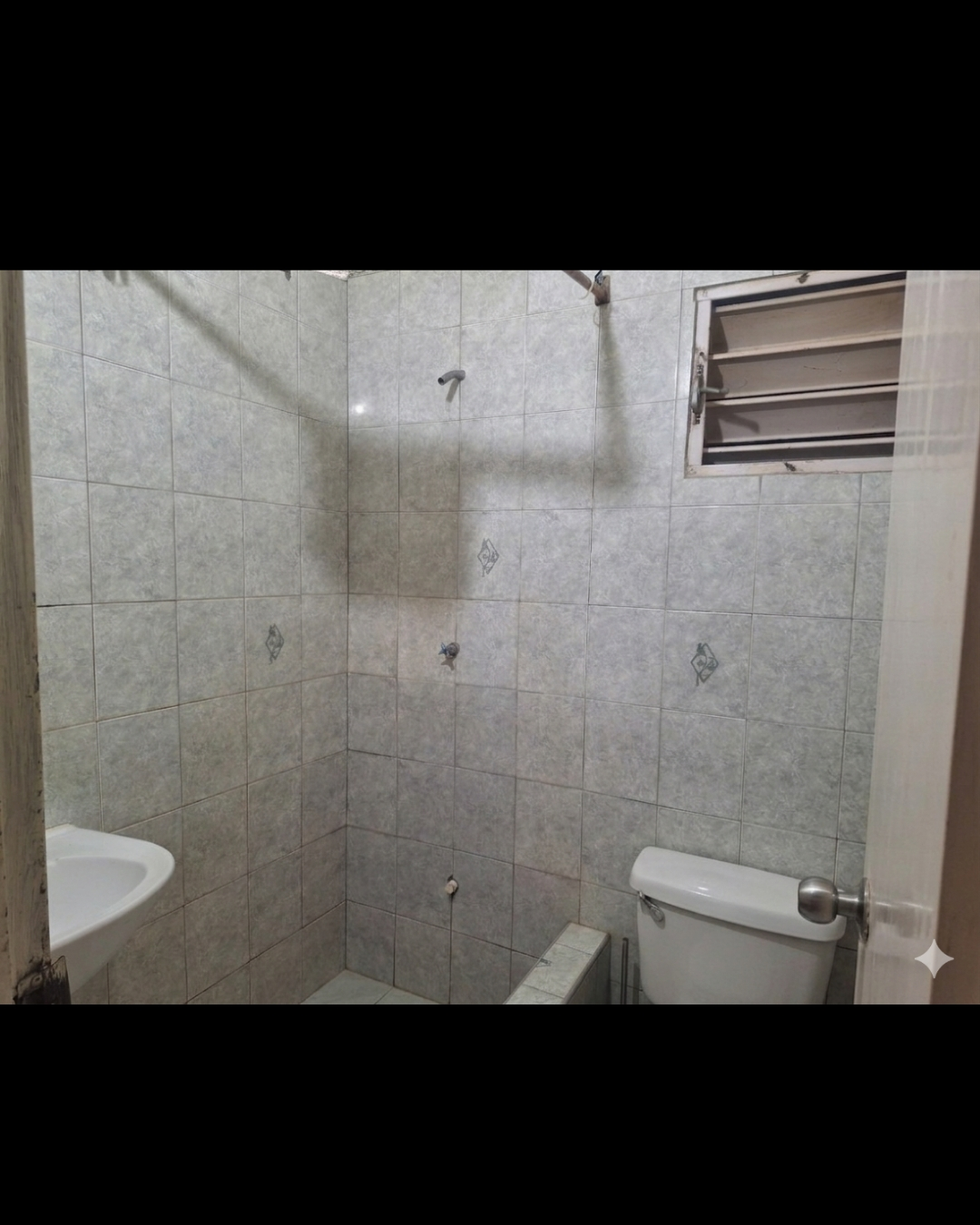 Charming-Starter-Home-for-Sale-in-Greater-Portmore-St.-Catherine-192-East-Kensington Sixth image of 192- East Kensington in East Kensington, St. Catherine, Jamaica - property is For Sale
