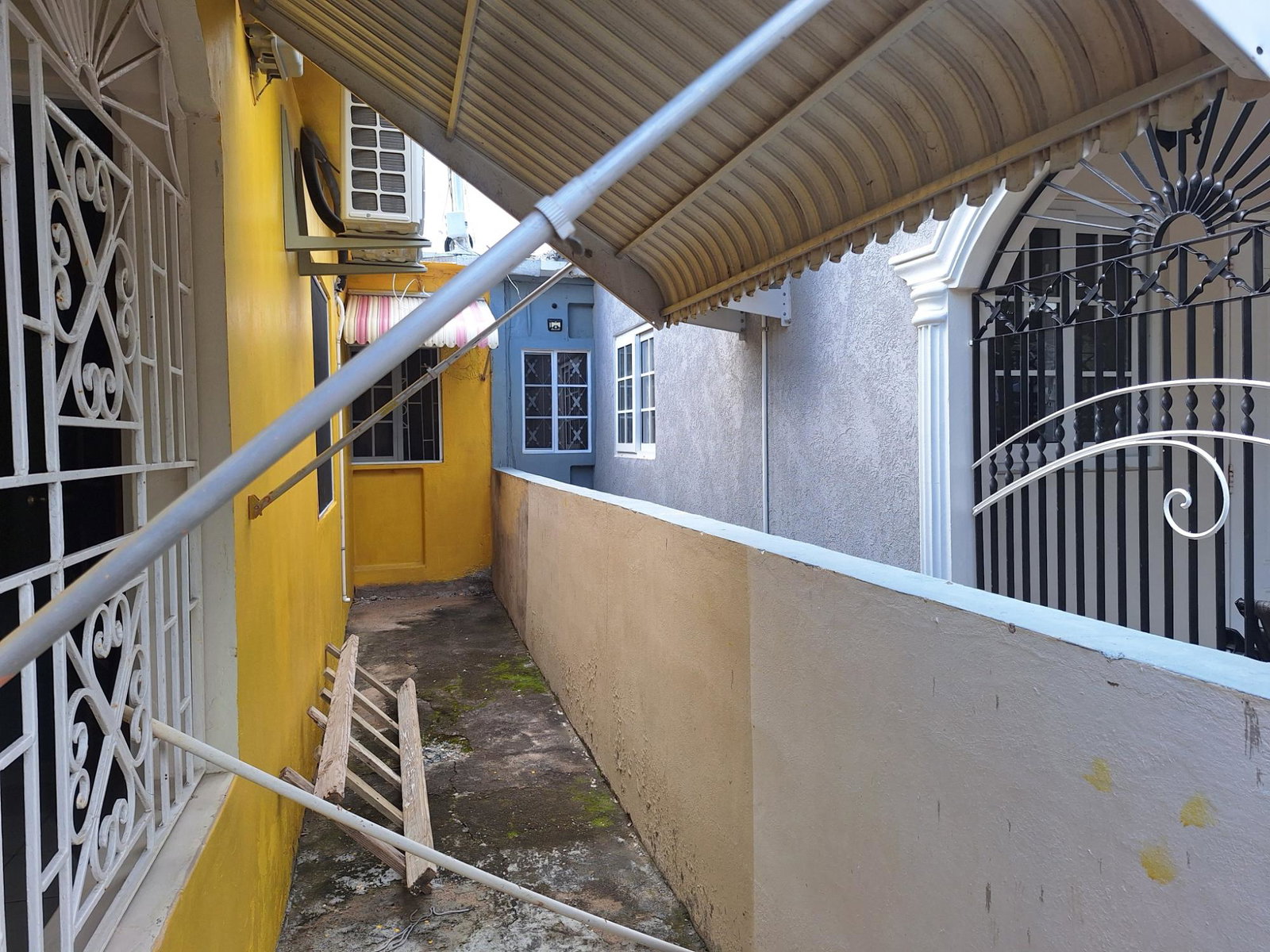 Charming-Starter-Home-for-Sale-in-Greater-Portmore-St.-Catherine-192-East-Kensington Tenth image of 192- East Kensington in East Kensington, St. Catherine, Jamaica - property is For Sale