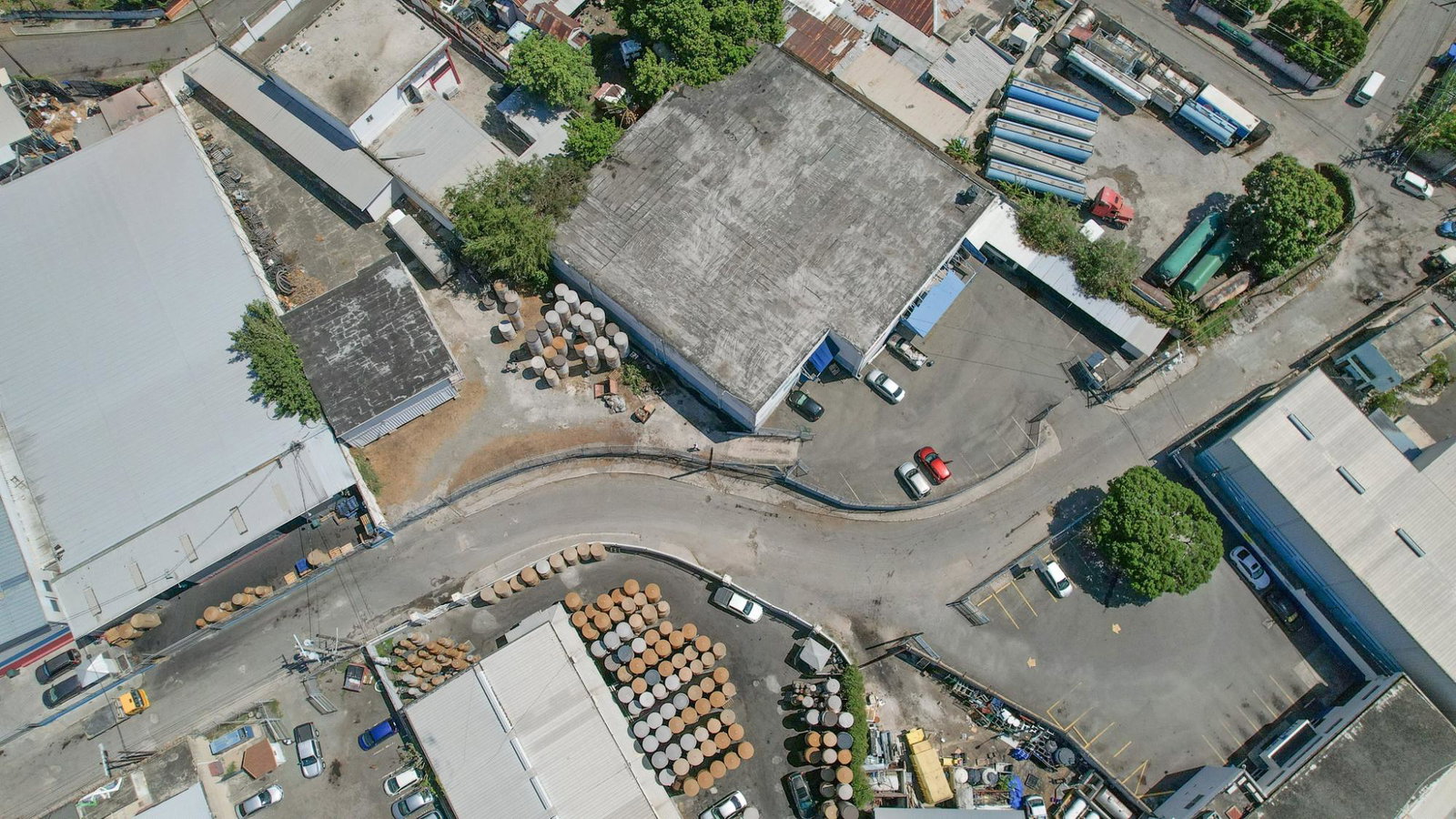 Second image of 8 Retirement Crescent in Kingston 5, St. Andrew, Jamaica - property is For Sale