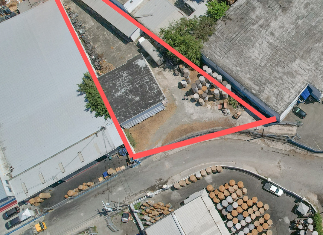 First image of 8 Retirement Crescent in Kingston 5, St. Andrew, Jamaica - property is For Sale