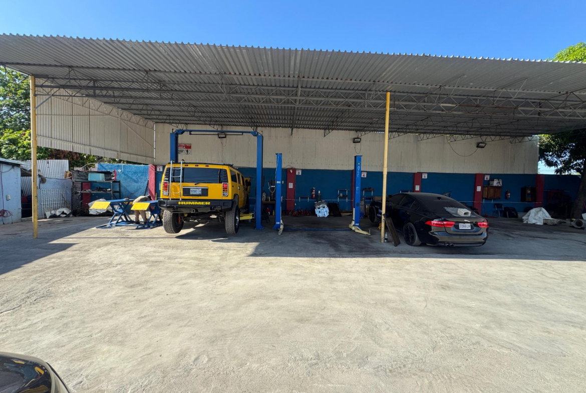 Second image of 31 East Road Kington 10 in Kingston 10, St. Andrew, Jamaica - property is For Rent