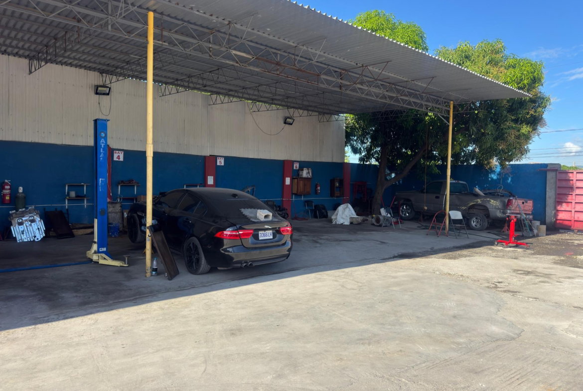 Third image of 31 East Road Kington 10 in Kingston 10, St. Andrew, Jamaica - property is For Rent