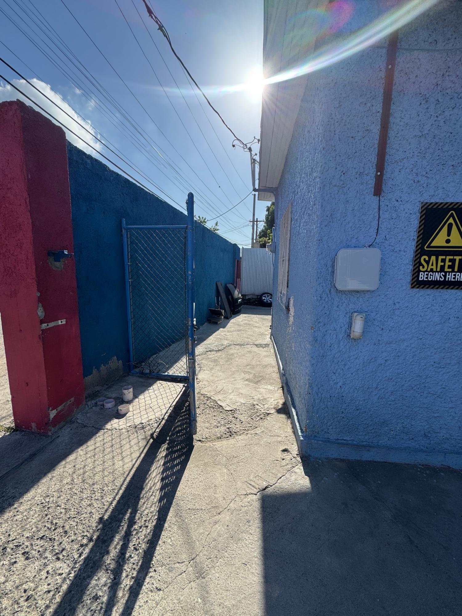 Commercial-Auto-Repair-Shop-for-Rent-in-Kingston-10-Jamaica-31-East-Road Fifth image of 31 East Road Kington 10 in Kingston 10, St. Andrew, Jamaica - property is For Rent