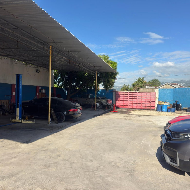 First image of 31 East Road Kington 10 in Kingston 10, St. Andrew, Jamaica - property is For Rent