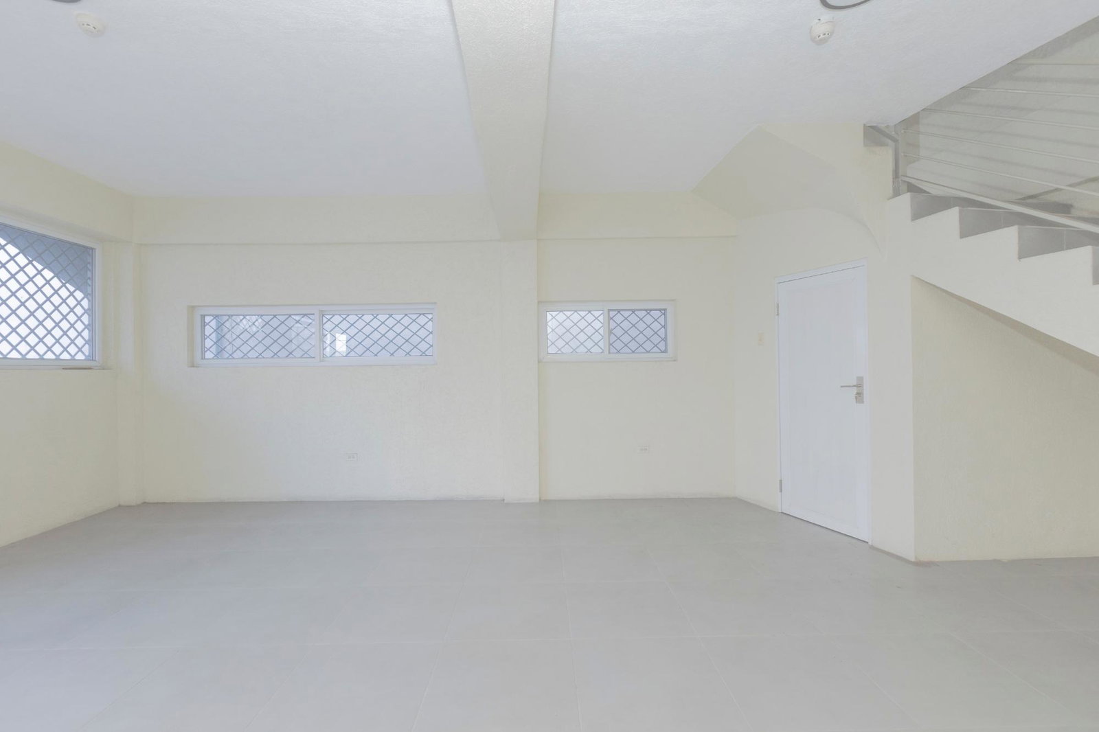 Fourth image of 3-116 Maxfield Avenue in Kingston 10, St. Andrew, Jamaica - property is For Rent