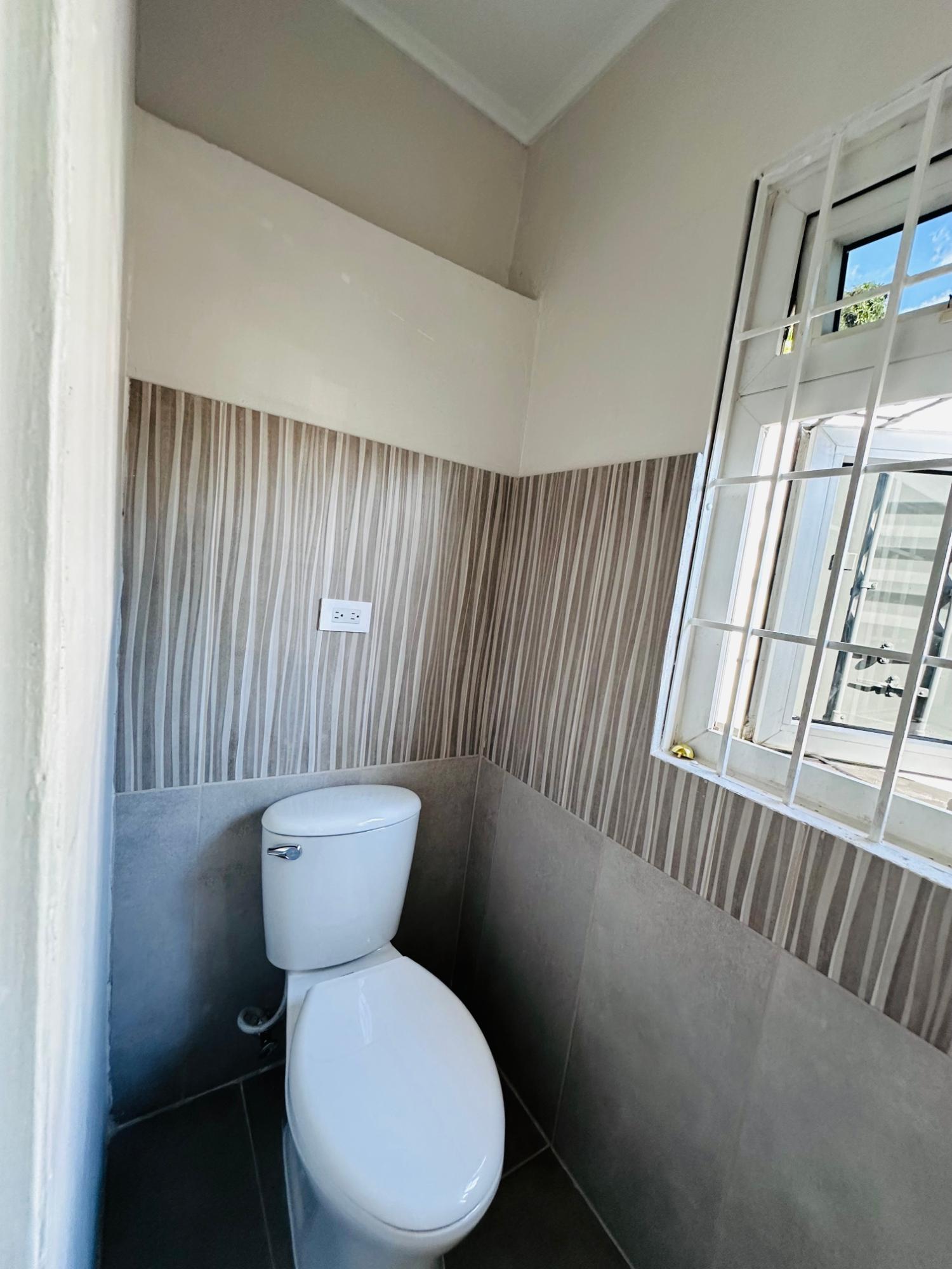 Third image of 3 South Ave in Kingston 5, St. Andrew, Jamaica - property is For Rent