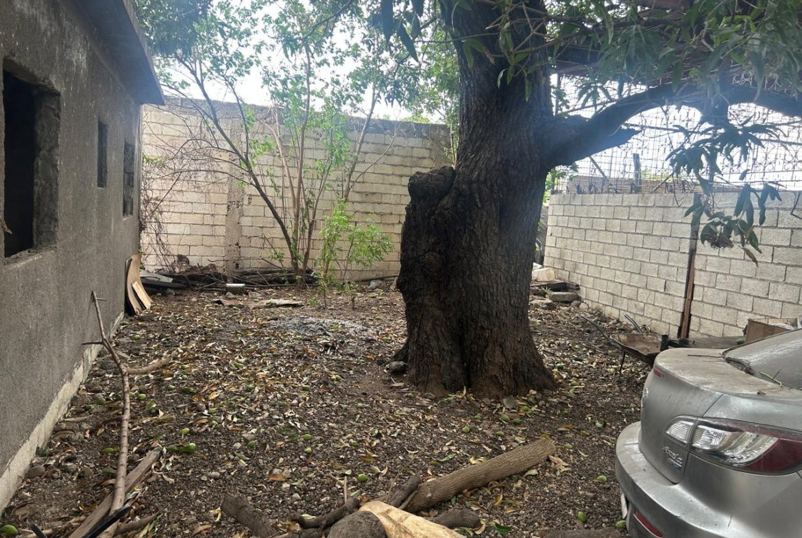 First image of 3a Kew Road in KINGSTON, Kingston, Jamaica - property is For Sale