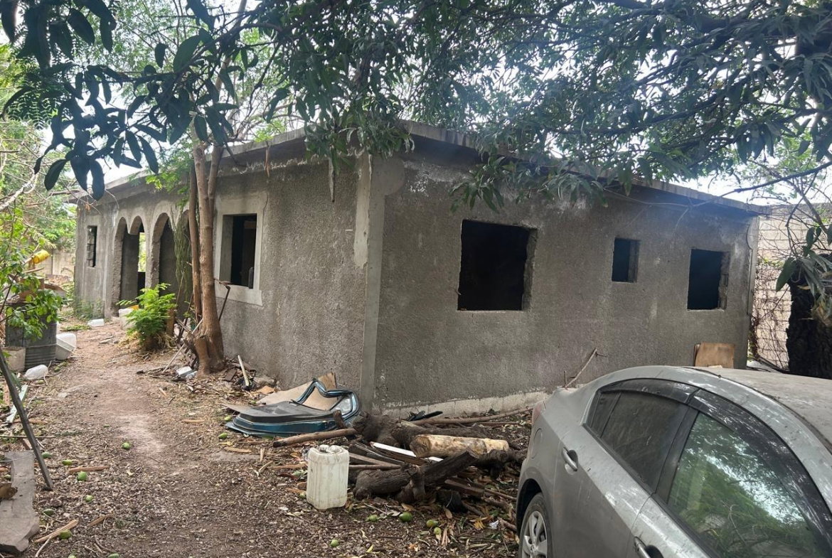 Fifth image of 3a Kew Road in KINGSTON, Kingston, Jamaica - property is For Sale