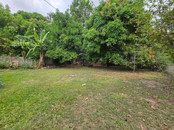 Tenth image of 46 Park Avenue in Kingston 19, St. Andrew, Jamaica - property is For Sale