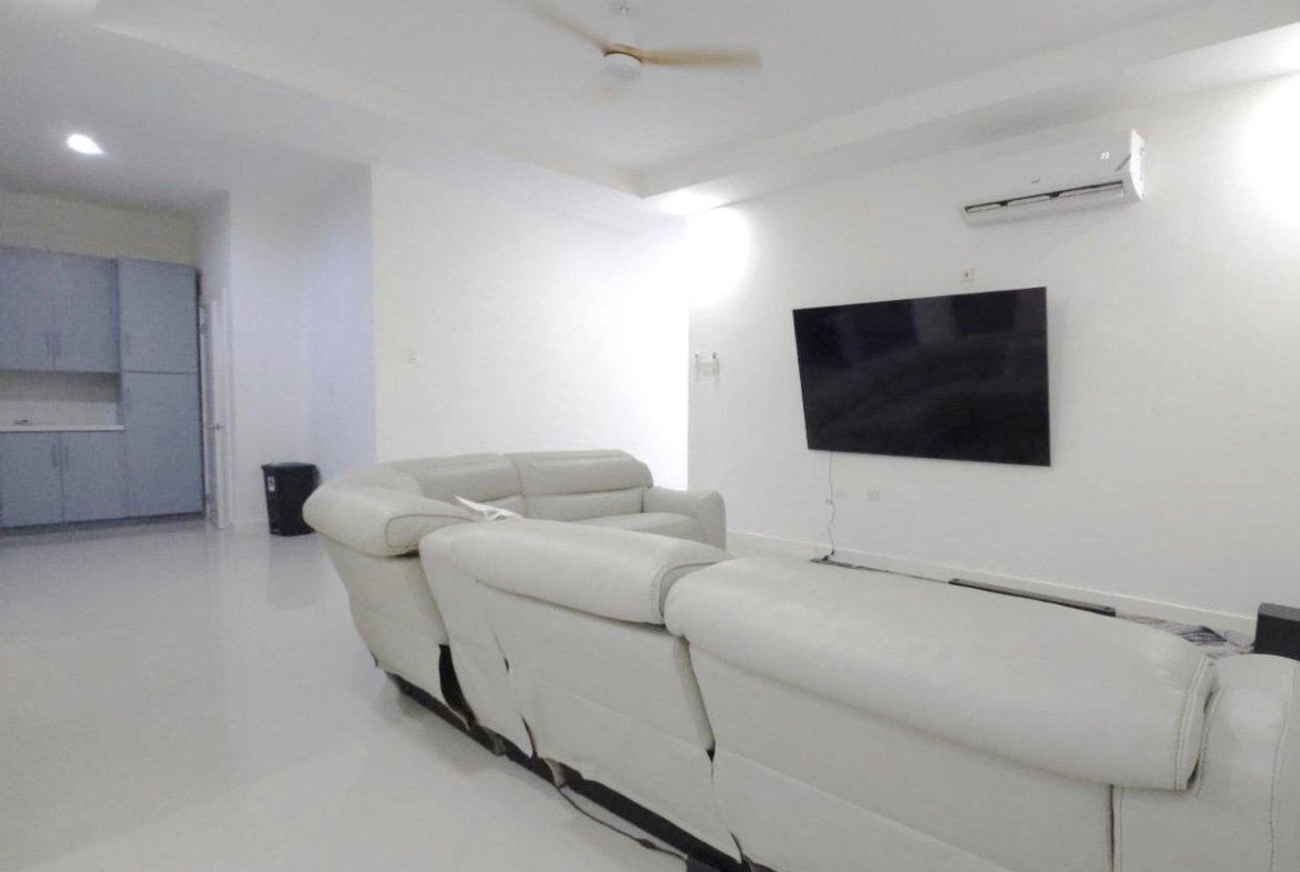 Tenth image of 16-17 Kings Drive in Kingston 6, St. Andrew, Jamaica - property is For Sale