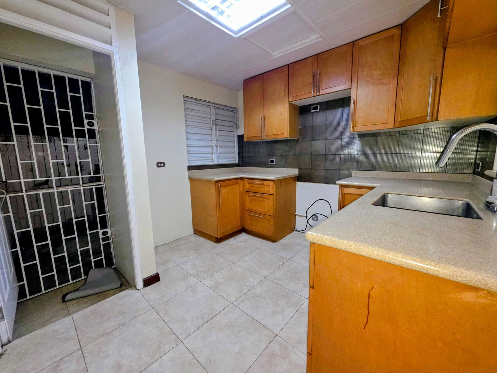 Elegant-2-Bedroom-Townhouse-for-Rent-in-Liguanea-Kingston-6 Fourteenth image of 11- 107 Hope Road, Kingston 6 in Kingston 6, St. Andrew, Jamaica - property is For Rent