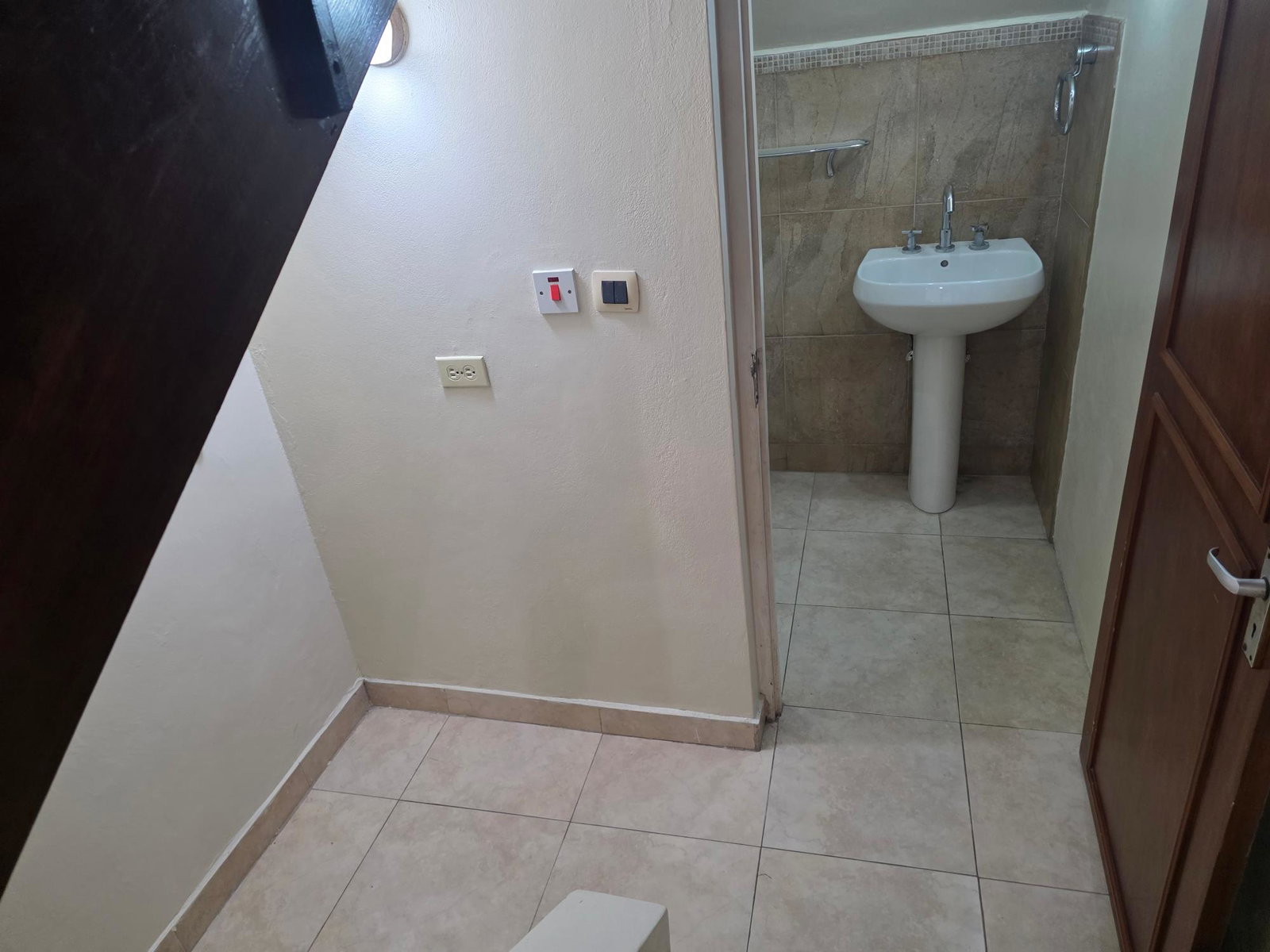 Elegant-2-Bedroom-Townhouse-for-Rent-in-Liguanea-Kingston-6 Nineteenth image of 11- 107 Hope Road, Kingston 6 in Kingston 6, St. Andrew, Jamaica - property is For Rent