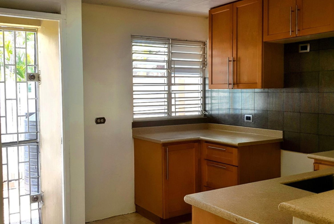 Tenth image of 11- 107 Hope Road, Kingston 6 in Kingston 6, St. Andrew, Jamaica - property is For Rent