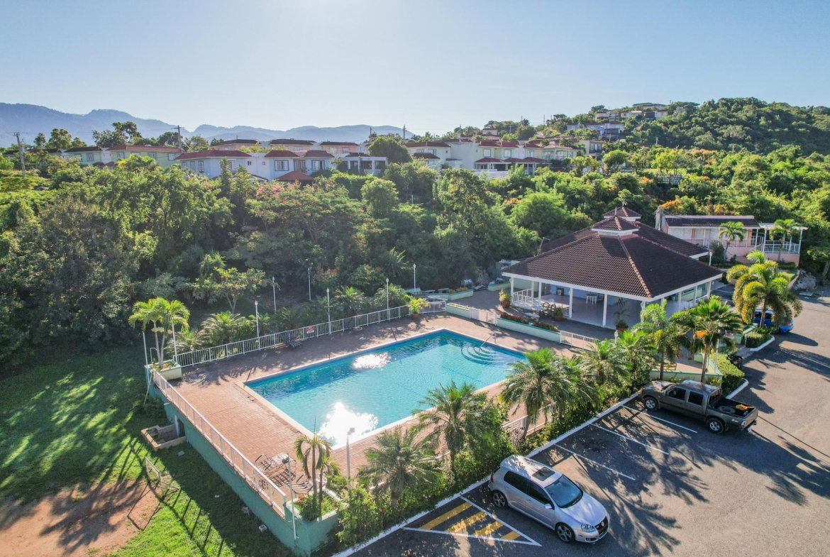 Eleventh image of 15 Tecoma Mews in Kingston 6, St. Andrew, Jamaica - property is For Rent