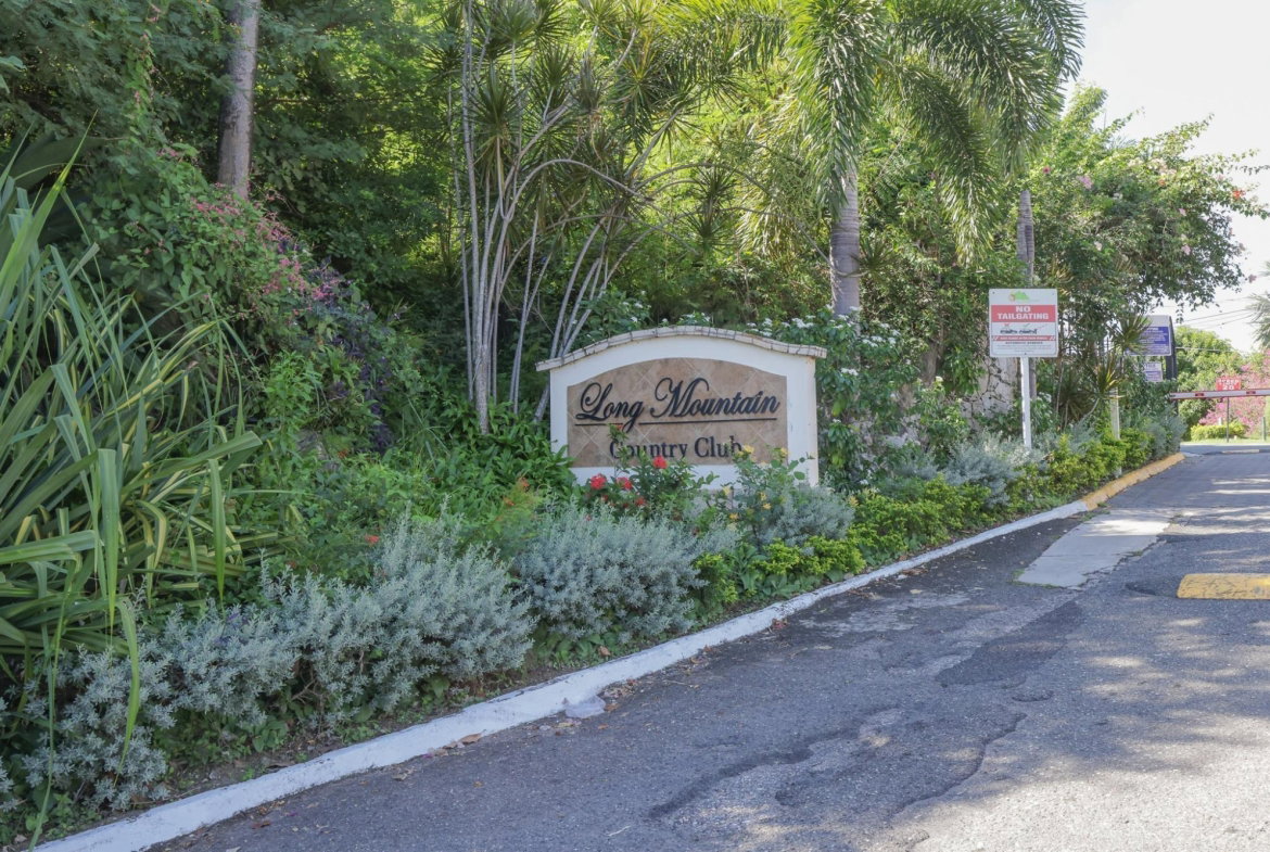 Twelfth image of 15 Tecoma Mews in Kingston 6, St. Andrew, Jamaica - property is For Rent