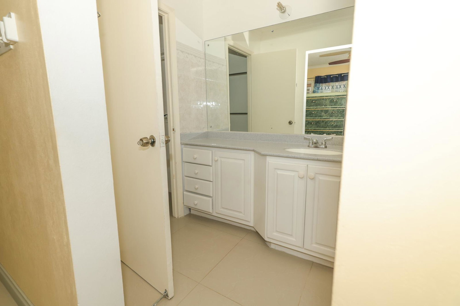 Elegant-3-Bedroom-Townhouse-for-Rent-in-Kingston-Jamaica-–-15-Tecoma-Mews Eighth image of 15 Tecoma Mews in Kingston 6, St. Andrew, Jamaica - property is For Rent