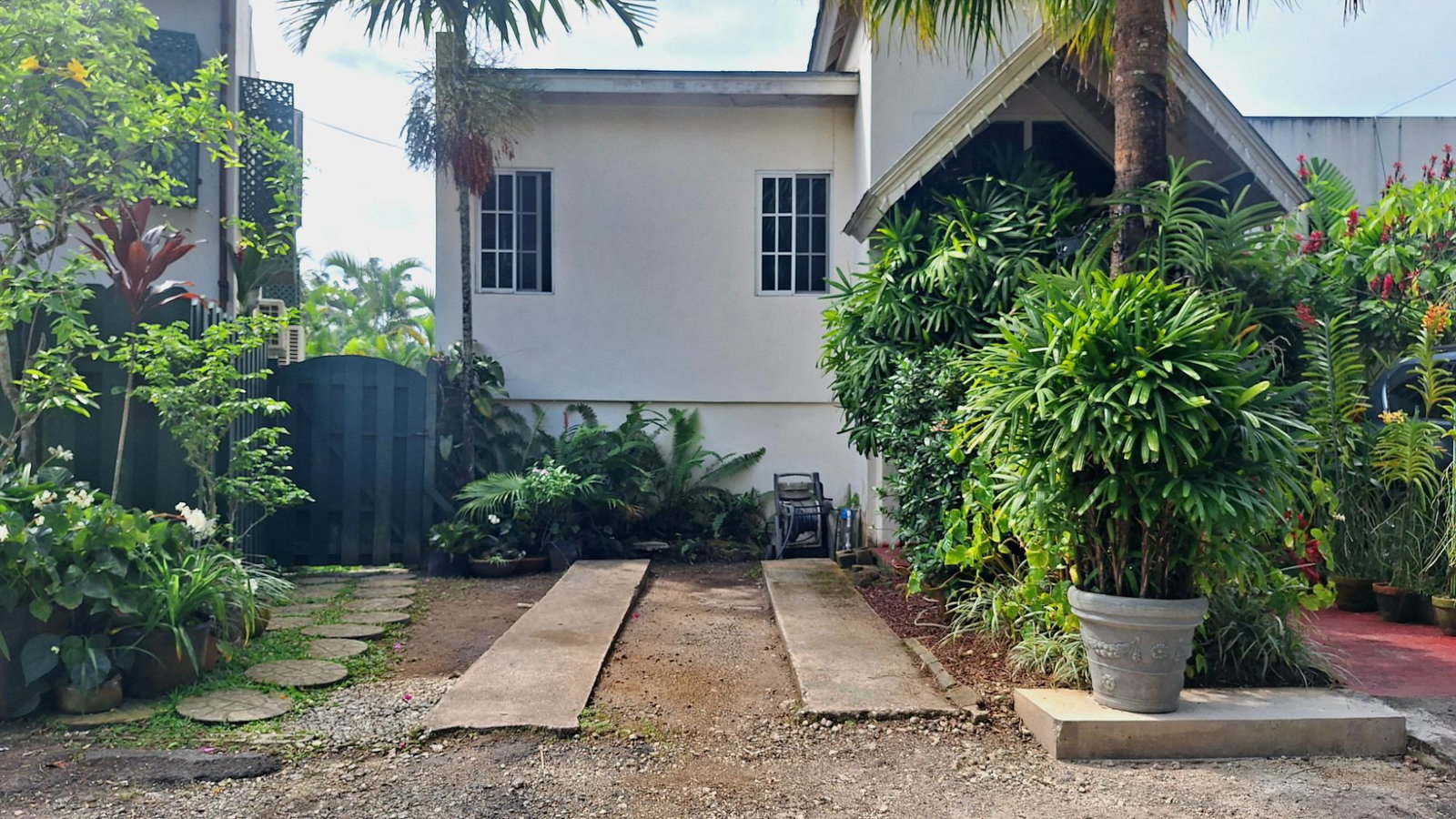 Elegant-4-Bedroom-Townhouse-for-Sale-in-Gated-Palm-Valley-Stony-Hill-St.-Andrew Fourth image of 3- Palm Valley in Kingston 9, St. Andrew, Jamaica - property is For Sale