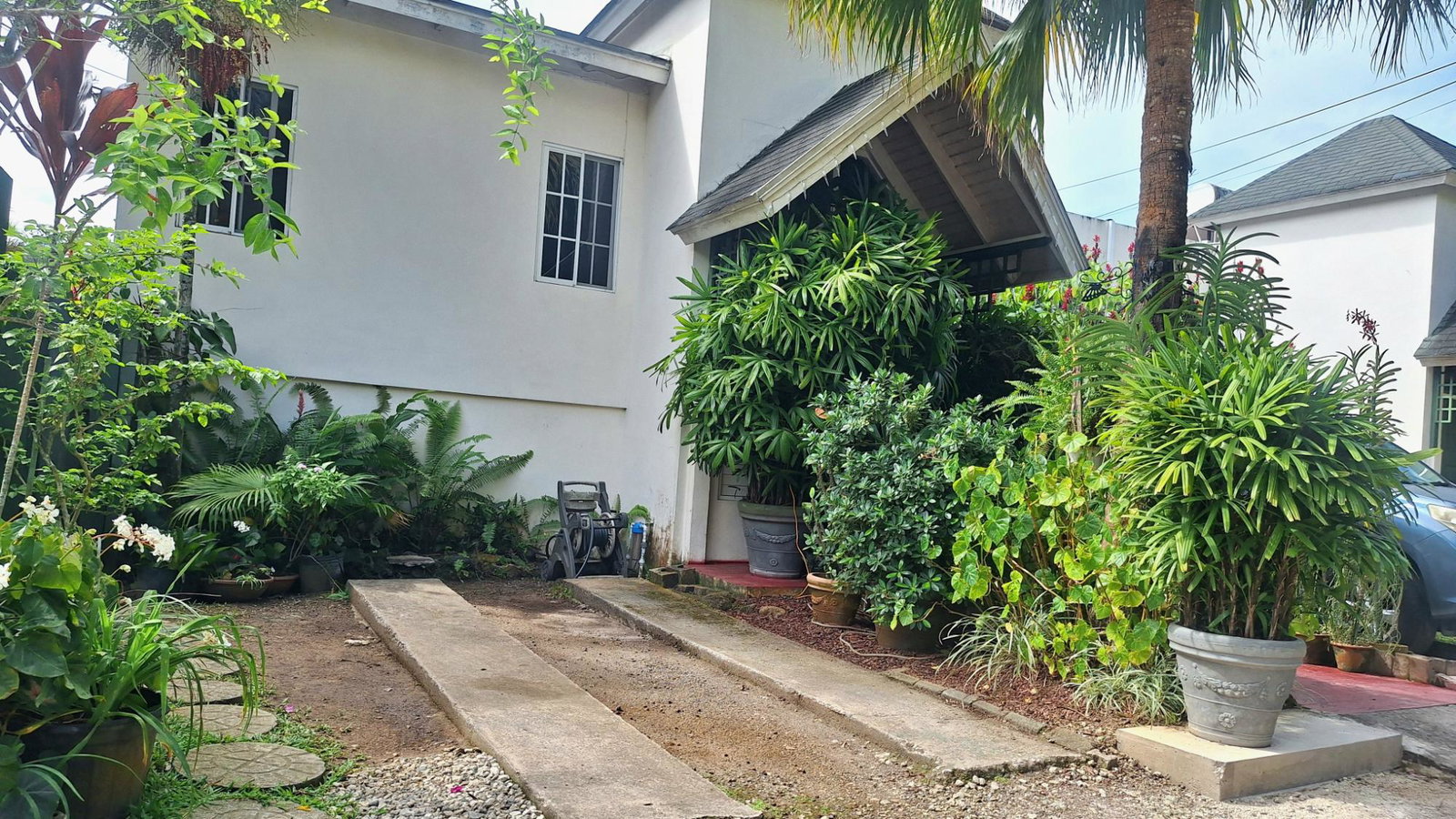 Elegant-4-Bedroom-Townhouse-for-Sale-in-Gated-Palm-Valley-Stony-Hill-St.-Andrew Fifth image of 3- Palm Valley in Kingston 9, St. Andrew, Jamaica - property is For Sale