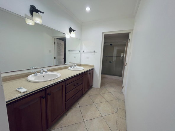 Fifteenth image of 3 Hopfield Avenue in Kingston 6, St. Andrew, Jamaica - property is For Rent