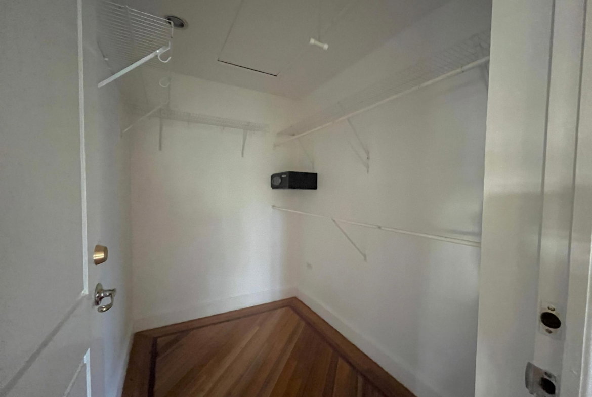 Sixteenth image of 3 Hopfield Avenue in Kingston 6, St. Andrew, Jamaica - property is For Rent