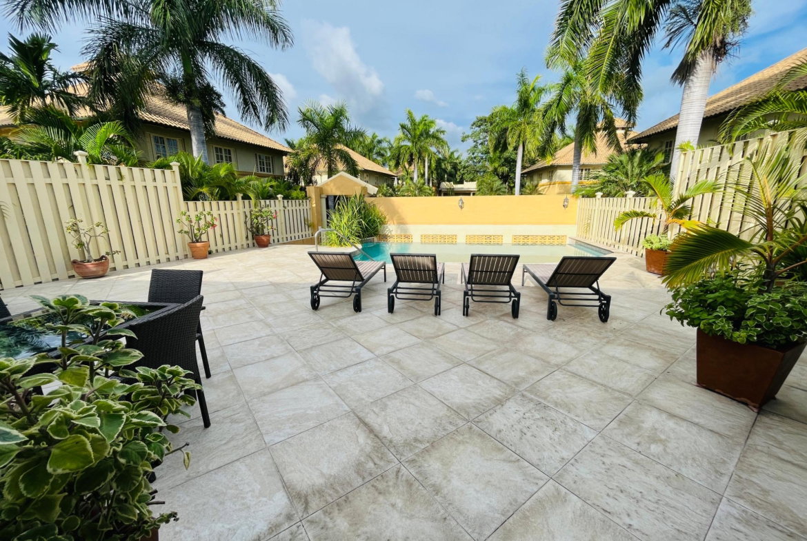 Seventeenth image of 3 Hopfield Avenue in Kingston 6, St. Andrew, Jamaica - property is For Rent