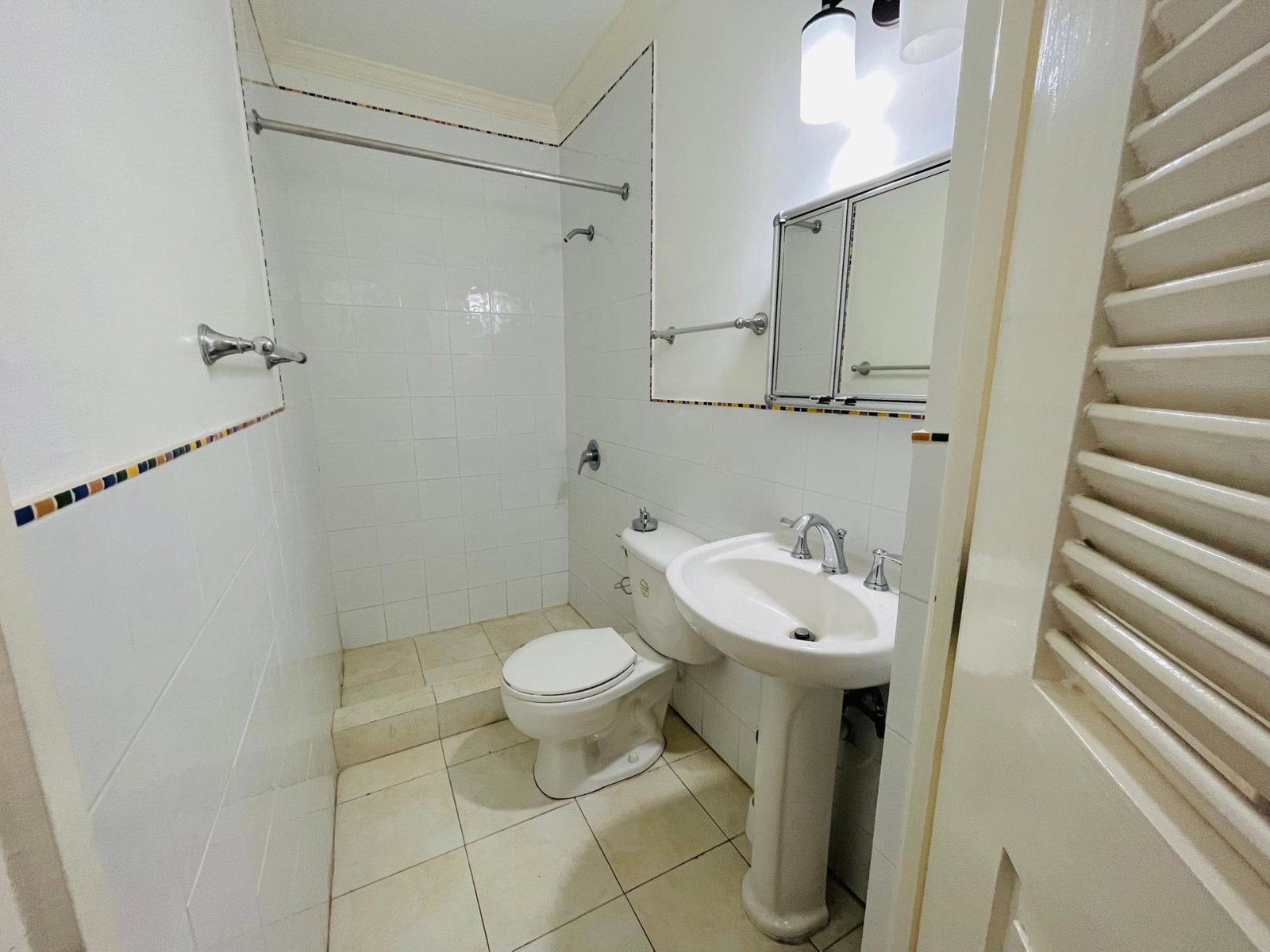 Twenty-Ninth image of 3 Hopfield Avenue in Kingston 6, St. Andrew, Jamaica - property is For Rent