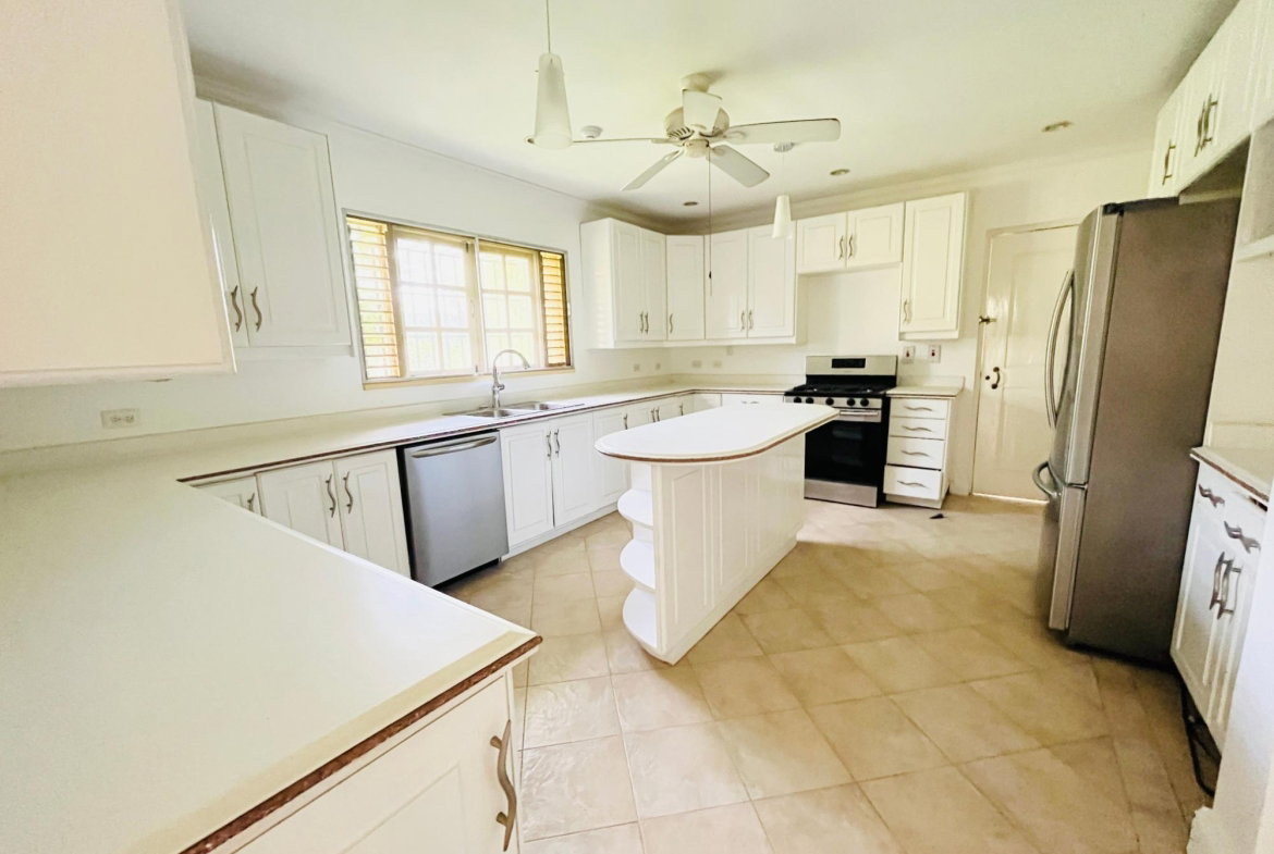 Seventh image of 3 Hopfield Avenue in Kingston 6, St. Andrew, Jamaica - property is For Rent