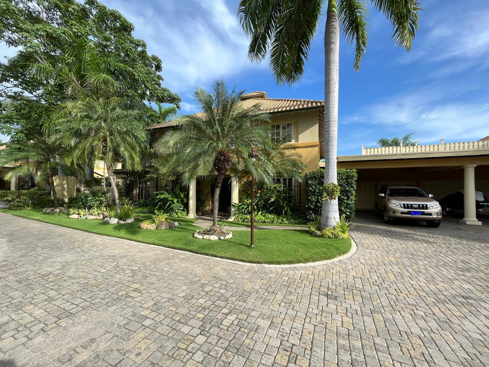 First image of 3 Hopfield Avenue in Kingston 6, St. Andrew, Jamaica - property is For Rent