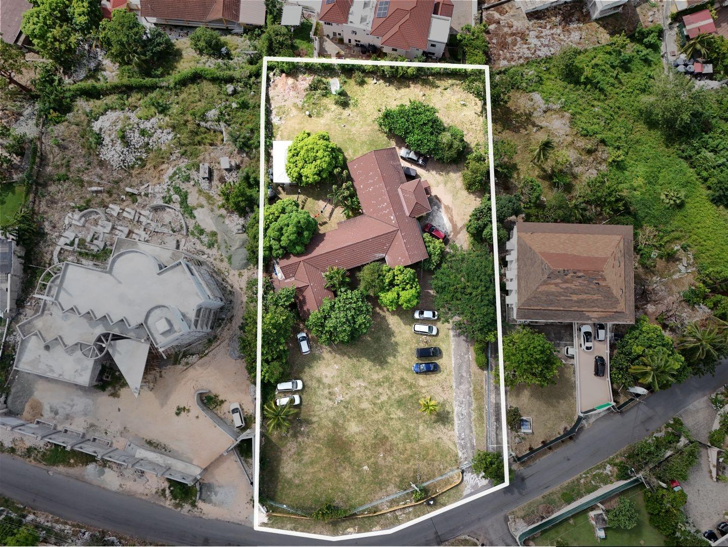 Elegant-5-Bedroom-House-for-Sale-on-Montclair-Drive-Beverly-St.-Andrew-Jamaica Fifth image of Montclair Drive, Beverly in Kingston 6, St. Andrew, Jamaica - property is For Sale