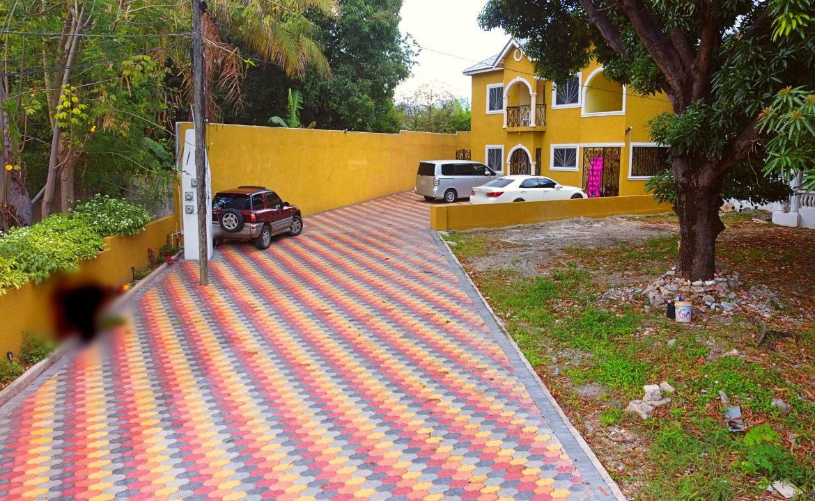 Tenth image of 1 Idaho Drive in Kingston 19, St. Andrew, Jamaica - property is For Sale