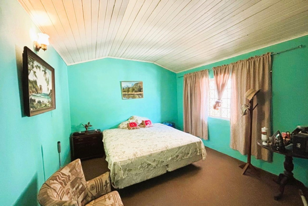 Thirteenth image of 17 Elmwood Terrace in Kingston 19, St. Andrew, Jamaica - property is For Sale