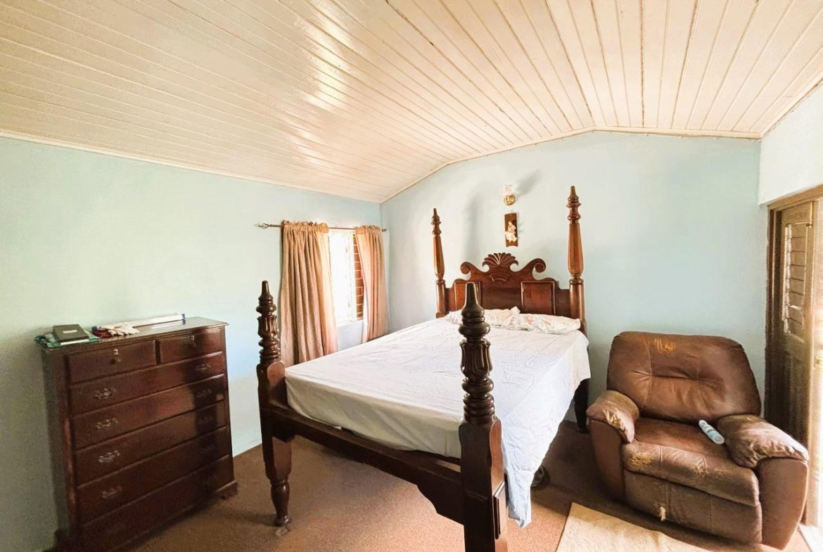 Sixteenth image of 17 Elmwood Terrace in Kingston 19, St. Andrew, Jamaica - property is For Sale