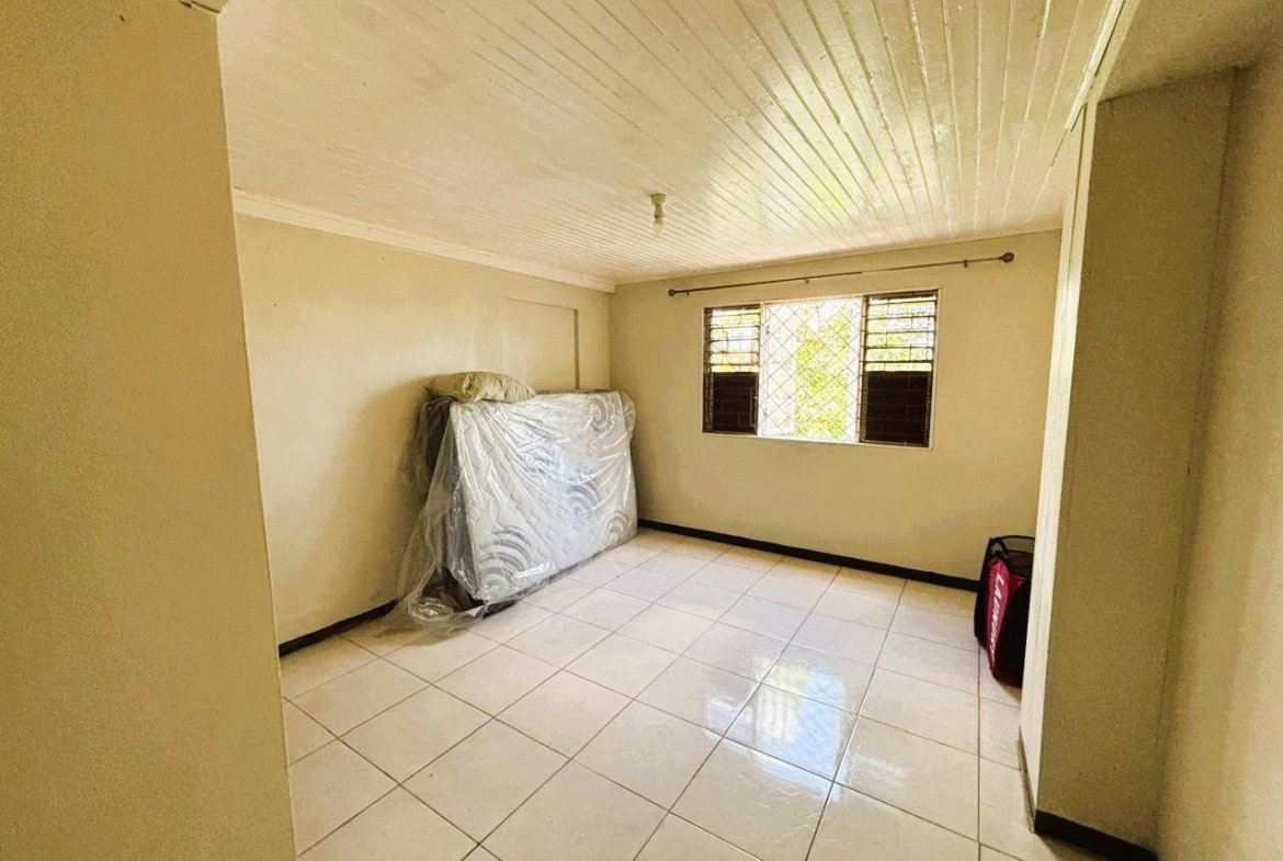 Twenty-Fourth image of 17 Elmwood Terrace in Kingston 19, St. Andrew, Jamaica - property is For Sale