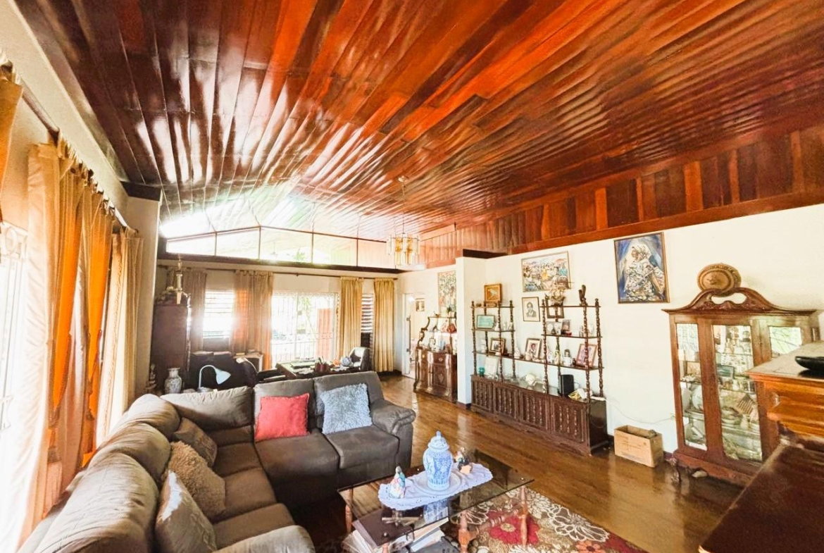 Seventh image of 17 Elmwood Terrace in Kingston 19, St. Andrew, Jamaica - property is For Sale