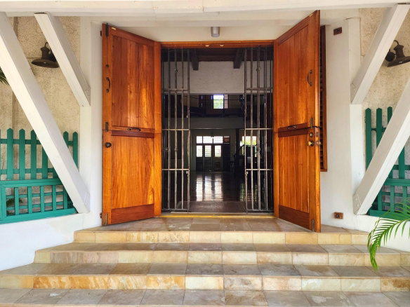 First image of 4a Hopefield Avenue in Kingston 6, St. Andrew, Jamaica - property is For Rent