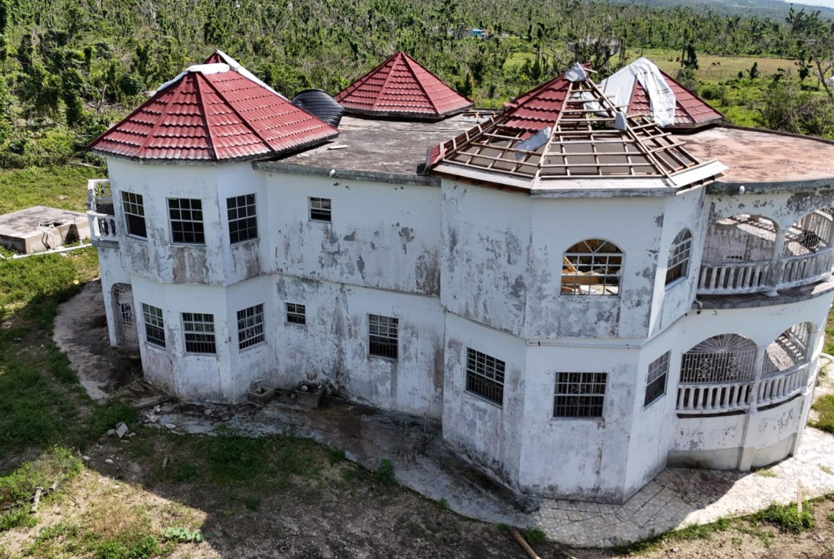 Eleventh image of Robin's River in Robins River, Westmoreland, Jamaica - property is For Sale