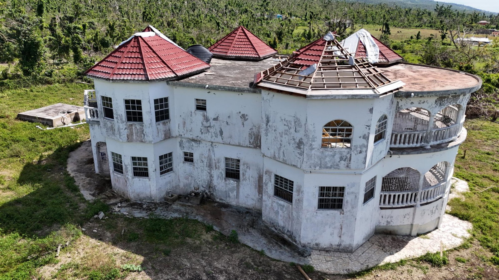 Fixer-Upper-House-for-Sale-on-15-Acres-in-Robins-River-Westmoreland-Jamaica Eleventh image of Robin's River in Robins River, Westmoreland, Jamaica - property is For Sale