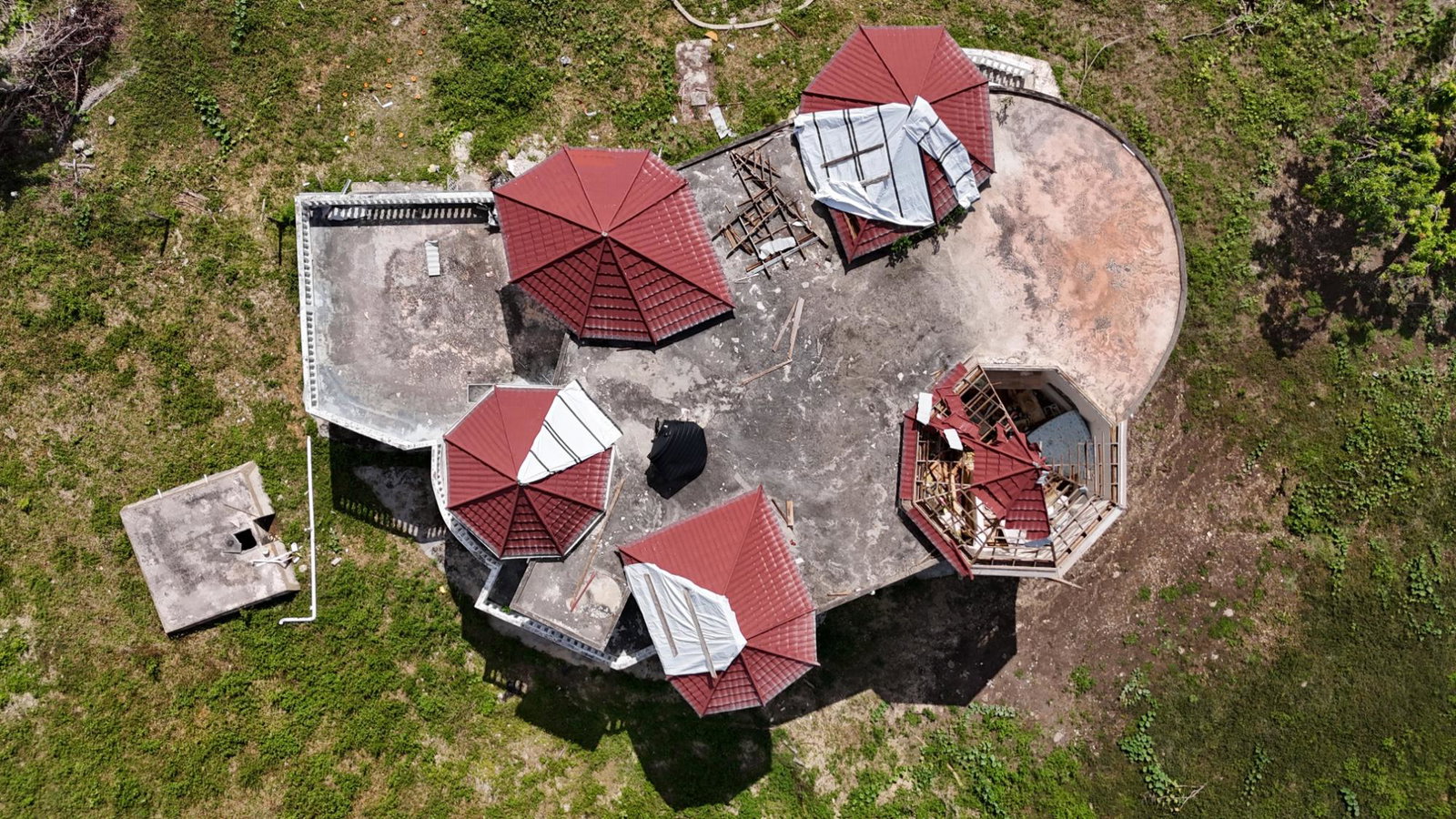 Fixer-Upper-House-for-Sale-on-15-Acres-in-Robins-River-Westmoreland-Jamaica Twelfth image of Robin's River in Robins River, Westmoreland, Jamaica - property is For Sale