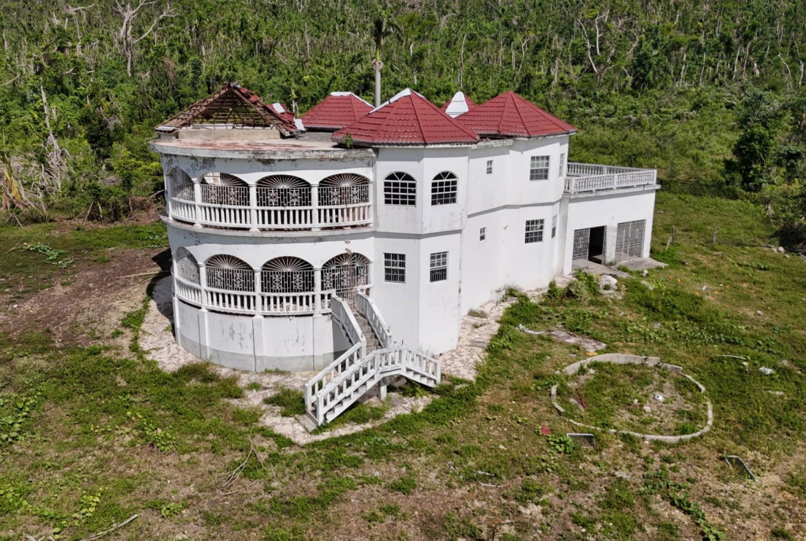 Fourth image of Robin's River in Robins River, Westmoreland, Jamaica - property is For Sale