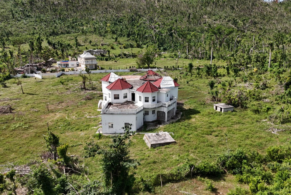 Eighth image of Robin's River in Robins River, Westmoreland, Jamaica - property is For Sale