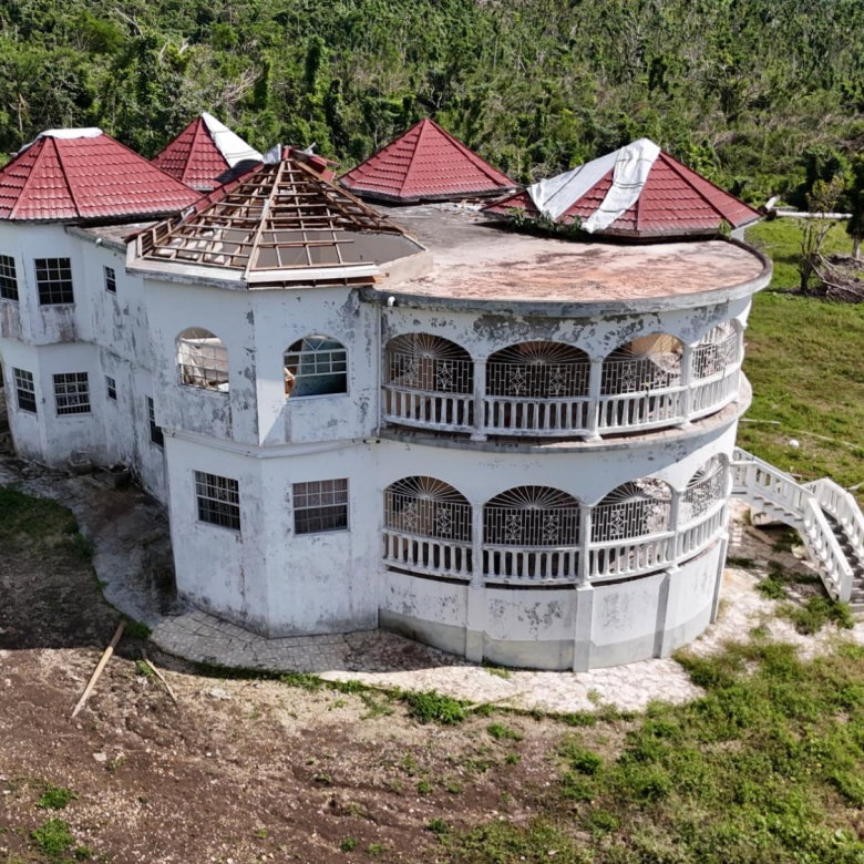 First image of Robin's River in Robins River, Westmoreland, Jamaica - property is For Sale