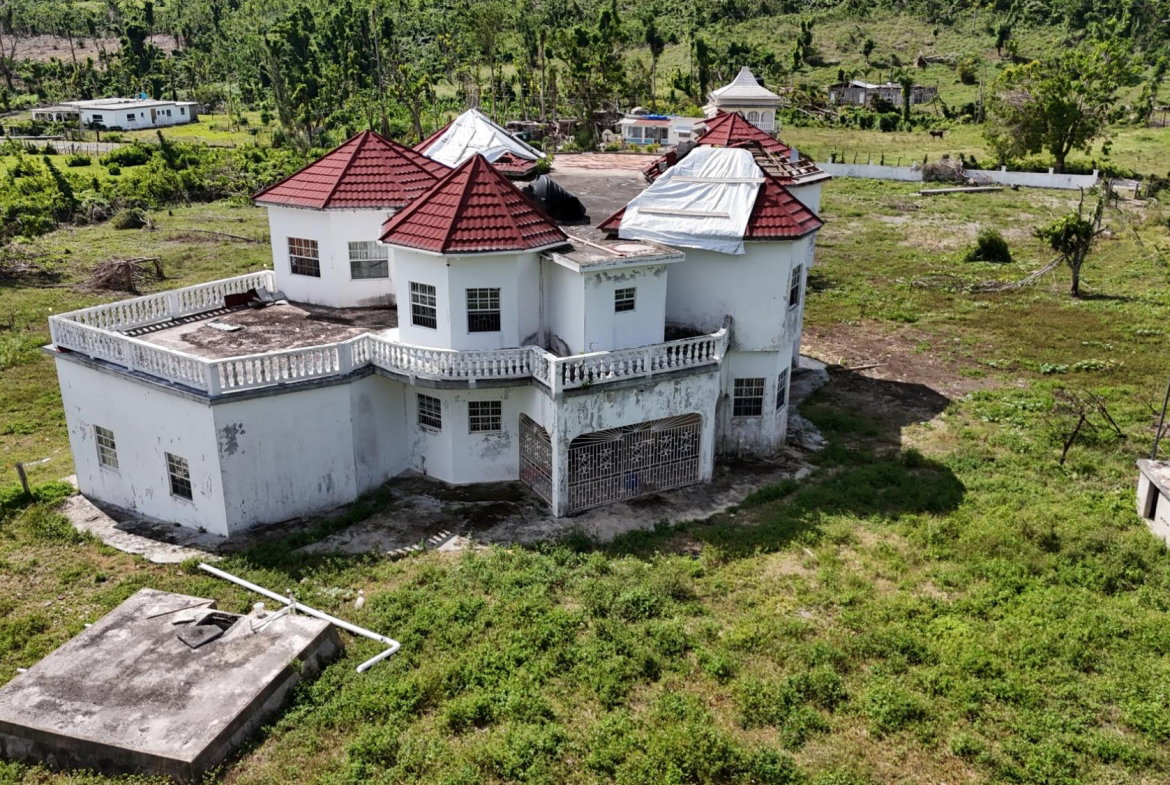 Ninth image of Robin's River in Robins River, Westmoreland, Jamaica - property is For Sale