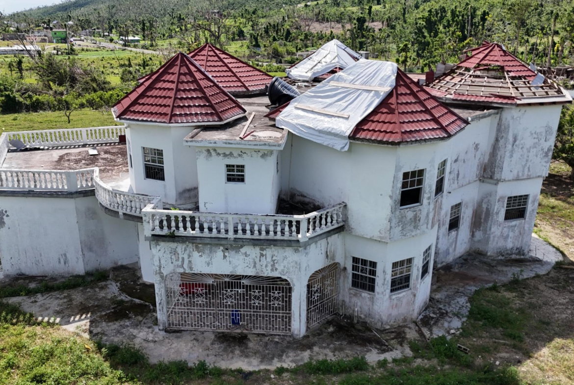 Tenth image of Robin's River in Robins River, Westmoreland, Jamaica - property is For Sale